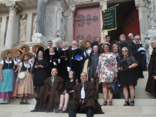 Peregrinación de Cofradías a la Abadía de Saint Gilles (11)